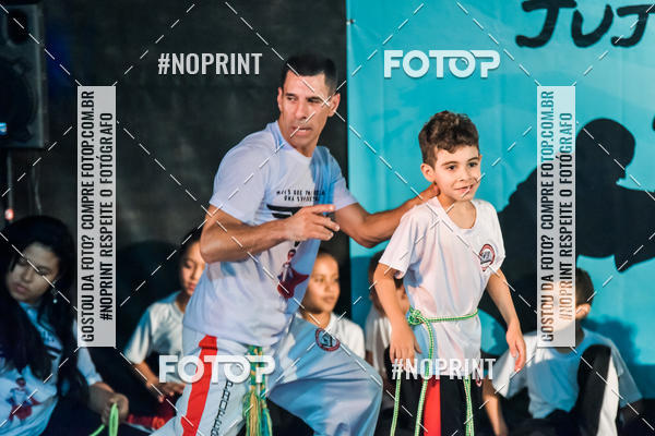 Buy your photos of the eventApresenta��o de Capoeira e Ju Jitsu 2019 on Fotop
