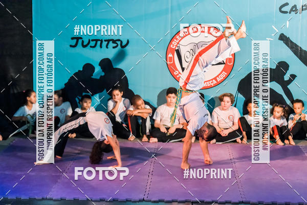 Buy your photos of the eventApresenta��o de Capoeira e Ju Jitsu 2019 on Fotop