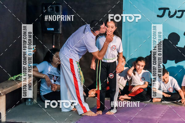 Buy your photos of the eventApresenta��o de Capoeira e Ju Jitsu 2019 on Fotop