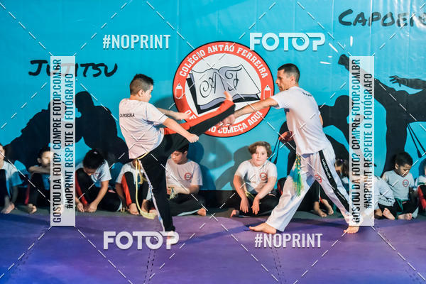 Buy your photos of the eventApresenta��o de Capoeira e Ju Jitsu 2019 on Fotop