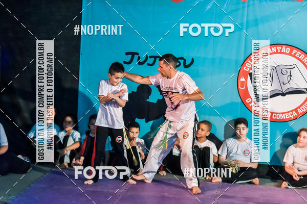 Buy your photos of the eventApresenta��o de Capoeira e Ju Jitsu 2019 on Fotop
