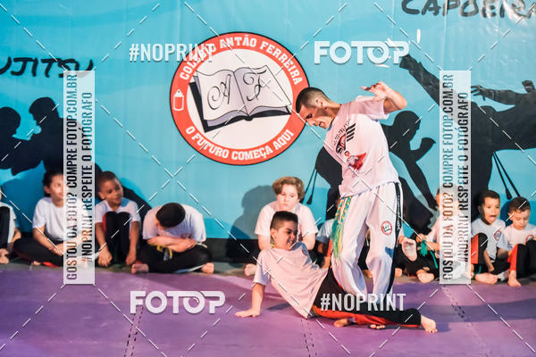 Buy your photos of the eventApresenta��o de Capoeira e Ju Jitsu 2019 on Fotop
