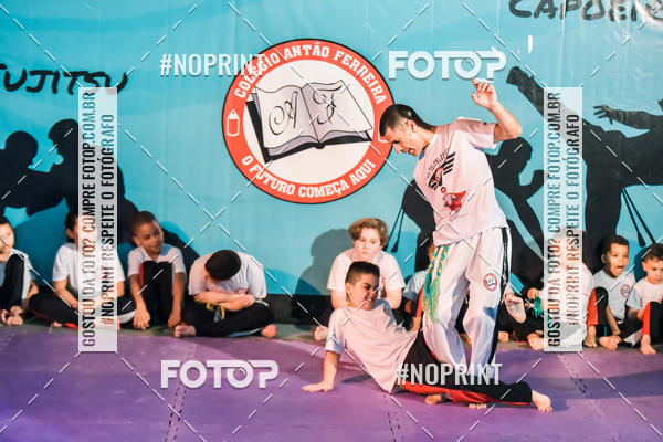 Buy your photos of the eventApresenta��o de Capoeira e Ju Jitsu 2019 on Fotop