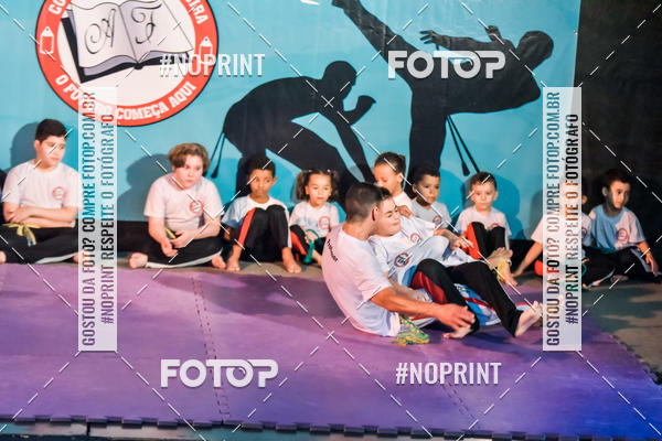 Buy your photos of the eventApresenta��o de Capoeira e Ju Jitsu 2019 on Fotop