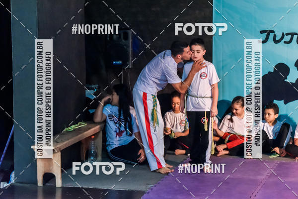 Buy your photos of the eventApresenta��o de Capoeira e Ju Jitsu 2019 on Fotop