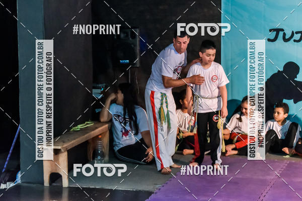 Buy your photos of the eventApresenta��o de Capoeira e Ju Jitsu 2019 on Fotop