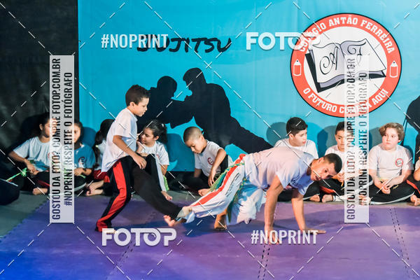 Buy your photos of the eventApresenta��o de Capoeira e Ju Jitsu 2019 on Fotop