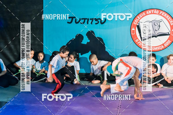 Buy your photos of the eventApresenta��o de Capoeira e Ju Jitsu 2019 on Fotop