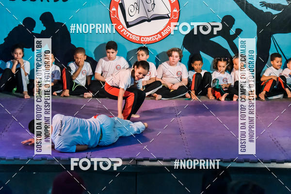 Buy your photos of the eventApresenta��o de Capoeira e Ju Jitsu 2019 on Fotop