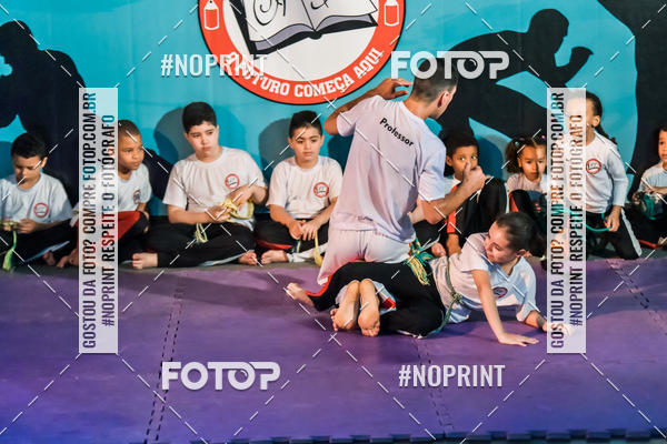 Buy your photos of the eventApresenta��o de Capoeira e Ju Jitsu 2019 on Fotop