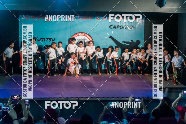 Buy your photos of the eventApresenta��o de Capoeira e Ju Jitsu 2019 on Fotop