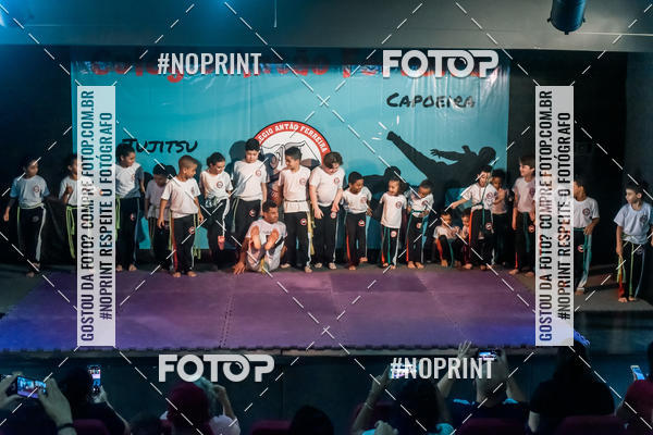 Buy your photos of the eventApresenta��o de Capoeira e Ju Jitsu 2019 on Fotop