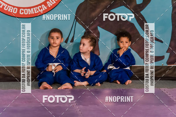 Buy your photos of the eventApresenta��o de Capoeira e Ju Jitsu 2019 on Fotop