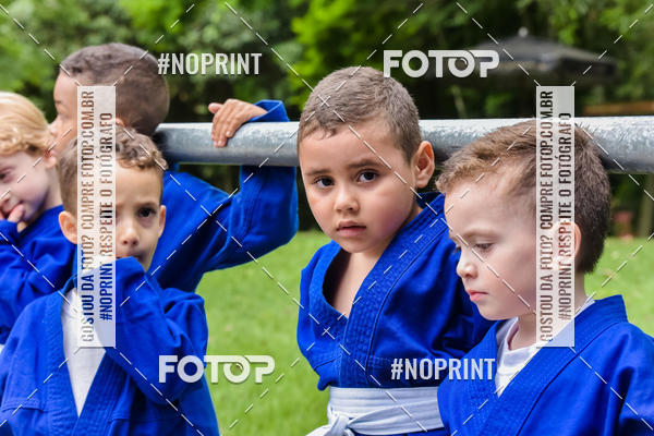 Buy your photos of the eventApresenta��o de Capoeira e Ju Jitsu 2019 on Fotop