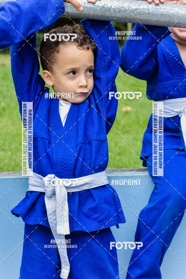 Buy your photos of the eventApresenta��o de Capoeira e Ju Jitsu 2019 on Fotop