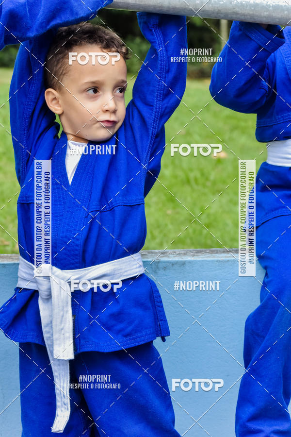 Buy your photos of the eventApresenta��o de Capoeira e Ju Jitsu 2019 on Fotop