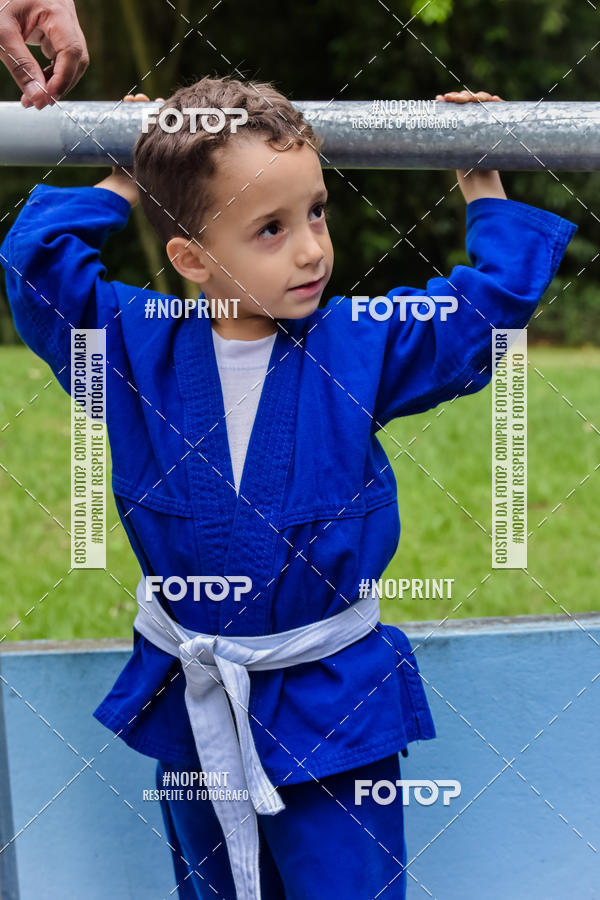 Buy your photos of the eventApresenta��o de Capoeira e Ju Jitsu 2019 on Fotop