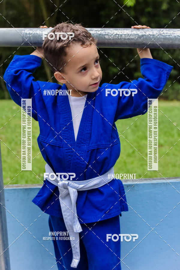 Buy your photos of the eventApresenta��o de Capoeira e Ju Jitsu 2019 on Fotop