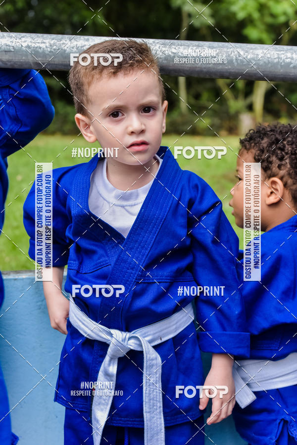 Buy your photos of the eventApresenta��o de Capoeira e Ju Jitsu 2019 on Fotop