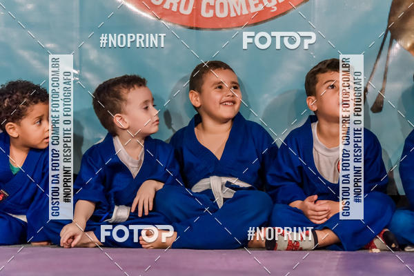 Buy your photos of the eventApresenta��o de Capoeira e Ju Jitsu 2019 on Fotop