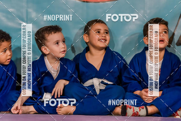 Buy your photos of the eventApresenta��o de Capoeira e Ju Jitsu 2019 on Fotop