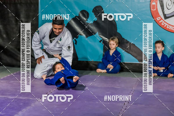 Buy your photos of the eventApresenta��o de Capoeira e Ju Jitsu 2019 on Fotop