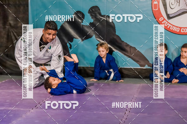 Buy your photos of the eventApresenta��o de Capoeira e Ju Jitsu 2019 on Fotop