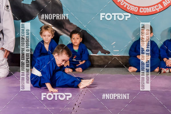 Buy your photos of the eventApresenta��o de Capoeira e Ju Jitsu 2019 on Fotop