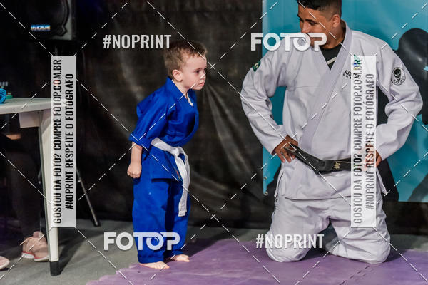 Buy your photos of the eventApresenta��o de Capoeira e Ju Jitsu 2019 on Fotop
