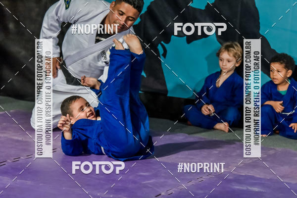 Buy your photos of the eventApresenta��o de Capoeira e Ju Jitsu 2019 on Fotop