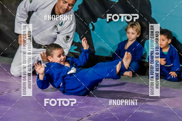 Buy your photos of the eventApresenta��o de Capoeira e Ju Jitsu 2019 on Fotop