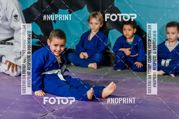Buy your photos of the eventApresenta��o de Capoeira e Ju Jitsu 2019 on Fotop
