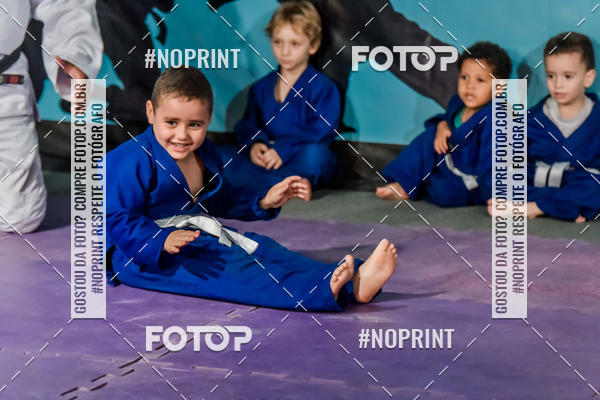 Buy your photos of the eventApresenta��o de Capoeira e Ju Jitsu 2019 on Fotop
