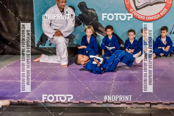 Buy your photos of the eventApresenta��o de Capoeira e Ju Jitsu 2019 on Fotop