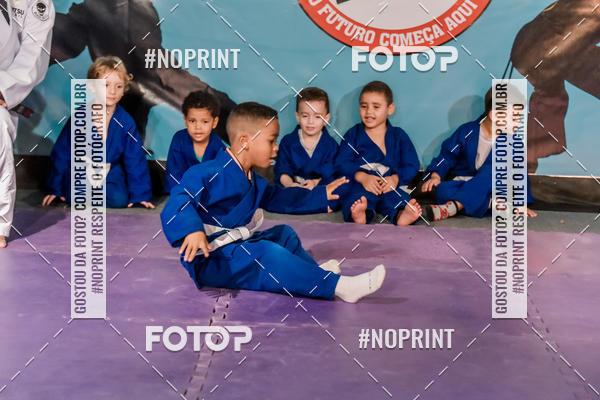 Buy your photos of the eventApresenta��o de Capoeira e Ju Jitsu 2019 on Fotop