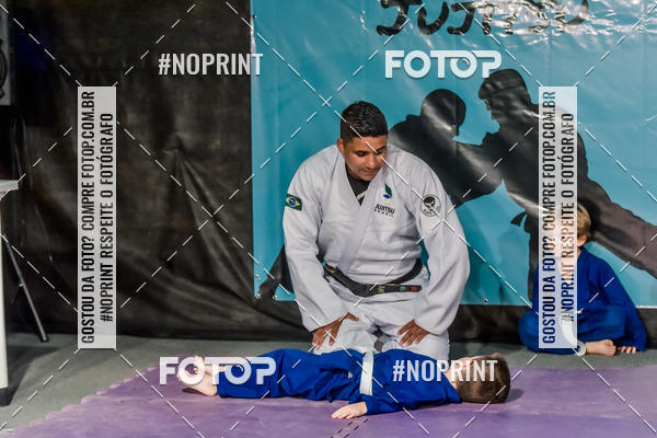 Buy your photos of the eventApresenta��o de Capoeira e Ju Jitsu 2019 on Fotop
