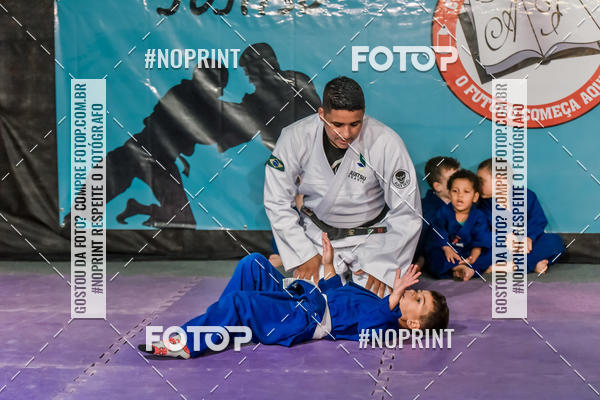 Buy your photos of the eventApresenta��o de Capoeira e Ju Jitsu 2019 on Fotop