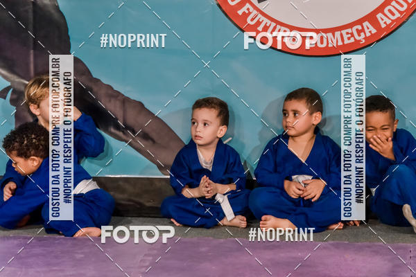 Buy your photos of the eventApresenta��o de Capoeira e Ju Jitsu 2019 on Fotop