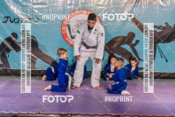 Buy your photos of the eventApresenta��o de Capoeira e Ju Jitsu 2019 on Fotop