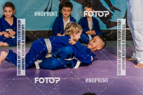 Buy your photos of the eventApresenta��o de Capoeira e Ju Jitsu 2019 on Fotop