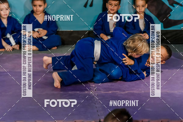 Buy your photos of the eventApresenta��o de Capoeira e Ju Jitsu 2019 on Fotop