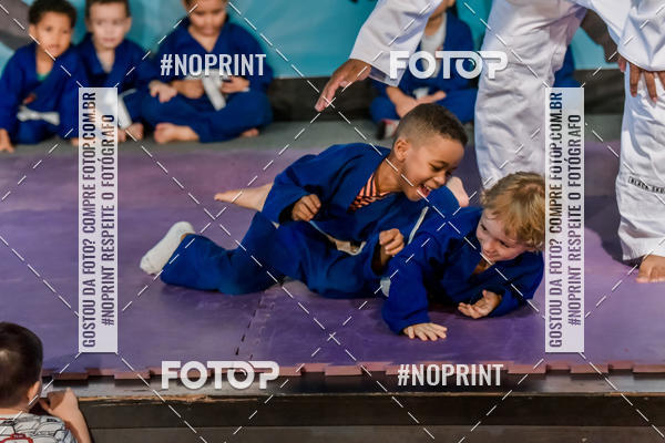 Buy your photos of the eventApresenta��o de Capoeira e Ju Jitsu 2019 on Fotop