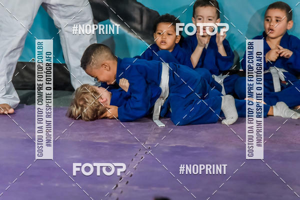 Buy your photos of the eventApresenta��o de Capoeira e Ju Jitsu 2019 on Fotop