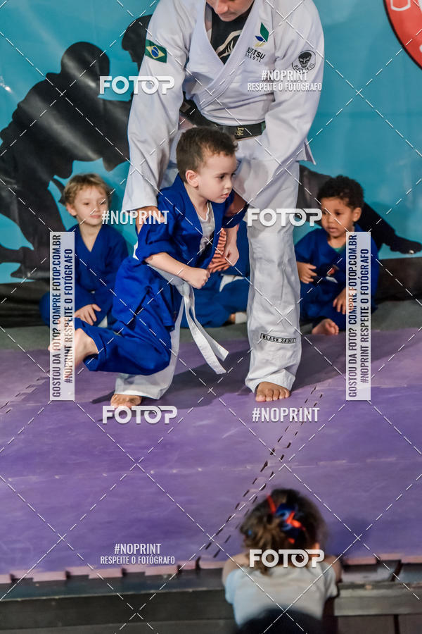 Buy your photos of the eventApresenta��o de Capoeira e Ju Jitsu 2019 on Fotop