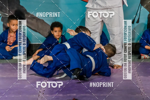Buy your photos of the eventApresenta��o de Capoeira e Ju Jitsu 2019 on Fotop
