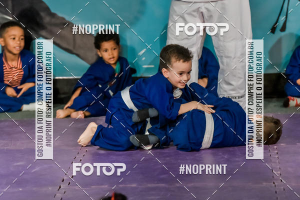 Buy your photos of the eventApresenta��o de Capoeira e Ju Jitsu 2019 on Fotop