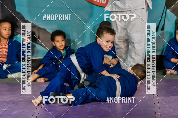 Buy your photos of the eventApresenta��o de Capoeira e Ju Jitsu 2019 on Fotop