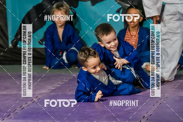 Buy your photos of the eventApresenta��o de Capoeira e Ju Jitsu 2019 on Fotop