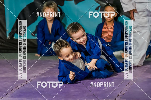 Buy your photos of the eventApresenta��o de Capoeira e Ju Jitsu 2019 on Fotop