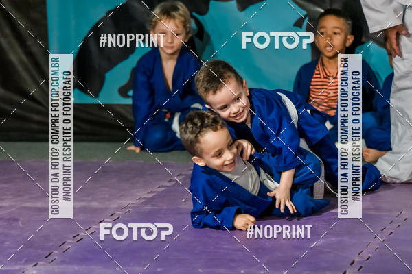 Buy your photos of the eventApresenta��o de Capoeira e Ju Jitsu 2019 on Fotop